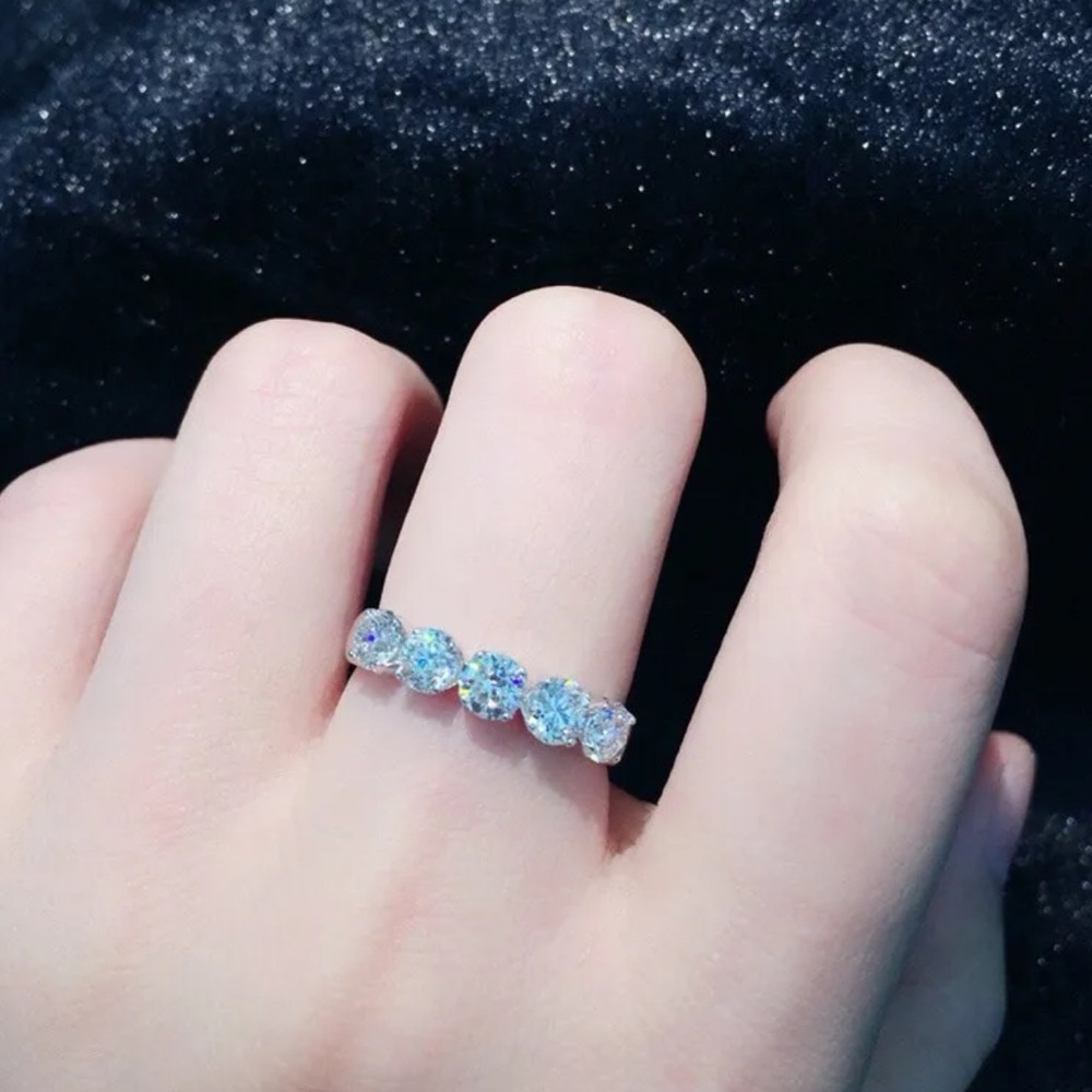 925 PRINCESS CUT WEDDING RING - Picture 3 of 6
